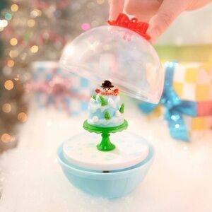 MGA Miniverse Holiday 2025 Spiral Cake